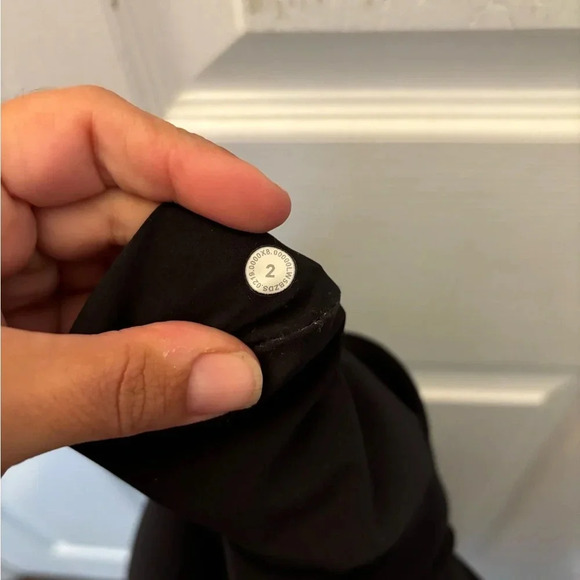 Lululemon On The Fly Jogger
Black - Picture 7 of 8